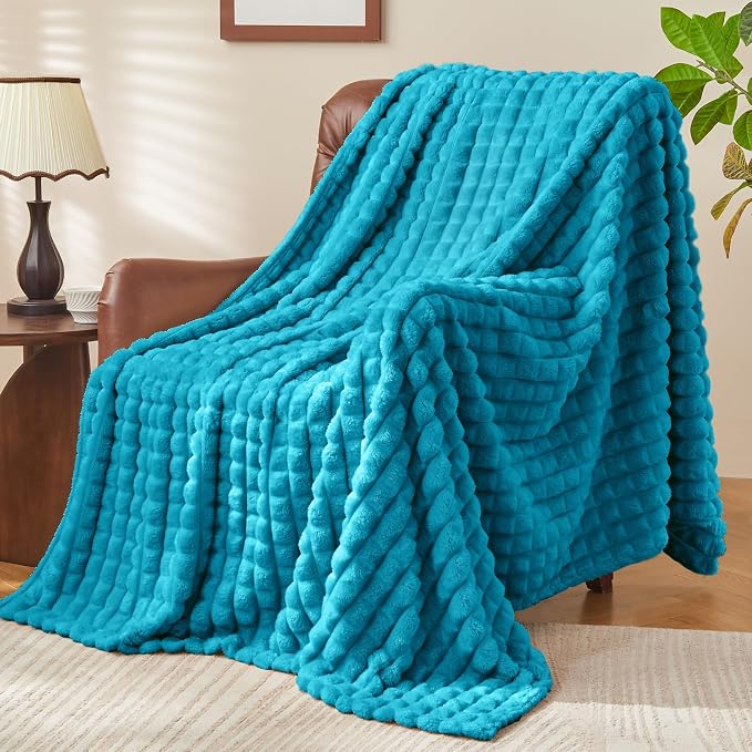BEDELITE 3D Checked Teal Fleece Throw Blanket for Couch, 50x60 Inches | Soft Warm Fuzzy Fluffy Blanket for Bed Sofa, Lightweight Plush Cozy Blankets for Home Room Decor, Gift for Women, All Season