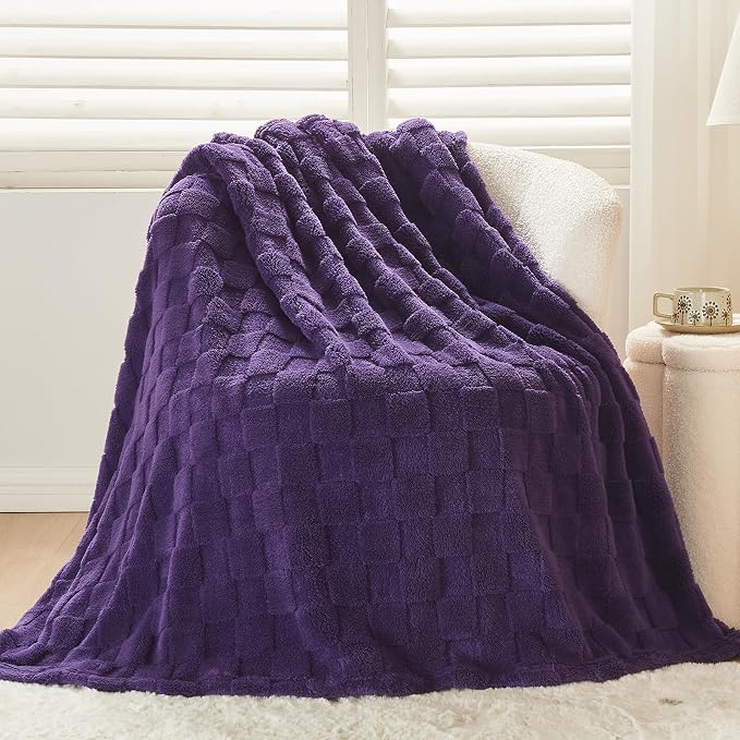 NEWCOSPLAY 3D Checkered Flannel Queen Blanket, Purple Checkered, 90"x90" | Super Soft Cute Lightweight Decorative Premium Silky Fleece Blanket for Couch Sofa Bed, Gift for Women Men, All Season Use