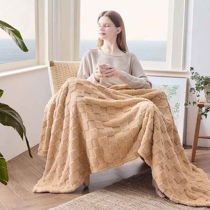 NEWCOSPLAY 3D Checkered Flannel Twin Blanket, Brown Checkered, 60"x80" | Super Soft Cute Lightweight Decorative Premium Silky Fleece Blanket for Couch Sofa Bed, Gift for Women Men, All Season Use