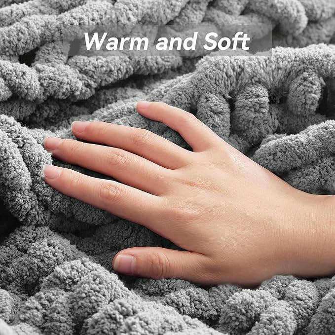 Negwoo Chunky Knit Throw Blanket, Knitted Throw Chenille Yarn, 40"*50" | Soft Thick Cable Knitted Blankets, Handmade Big Thick Blanket, Machine Washable Cute Comfy Blanket for Home Decor, Light grey