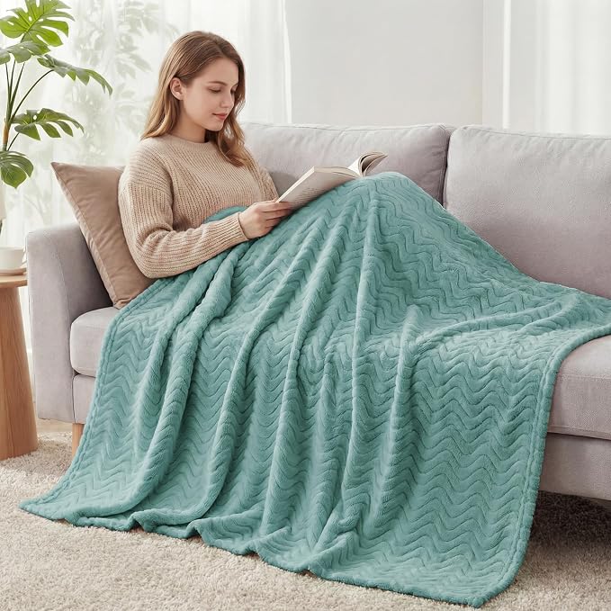 Exclusivo Mezcla Soft Fleece Blanket King Size for Bed, Sofa, Celadon | 90"x104" Breathable Lightweight Flannel Blanket for Summer, Plush Cozy Jacquard Wave for Home Decor
