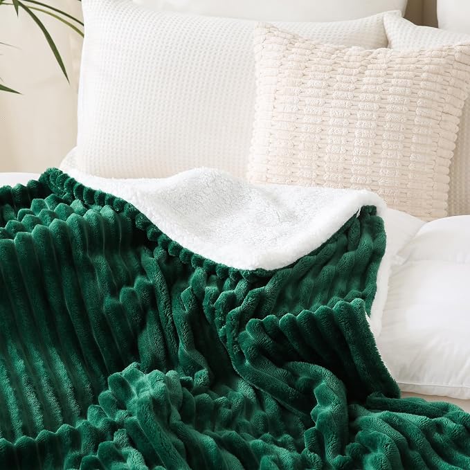 Green Sherpa Fleece Throw Blanket 90”×90”for Couch Sofa Bed