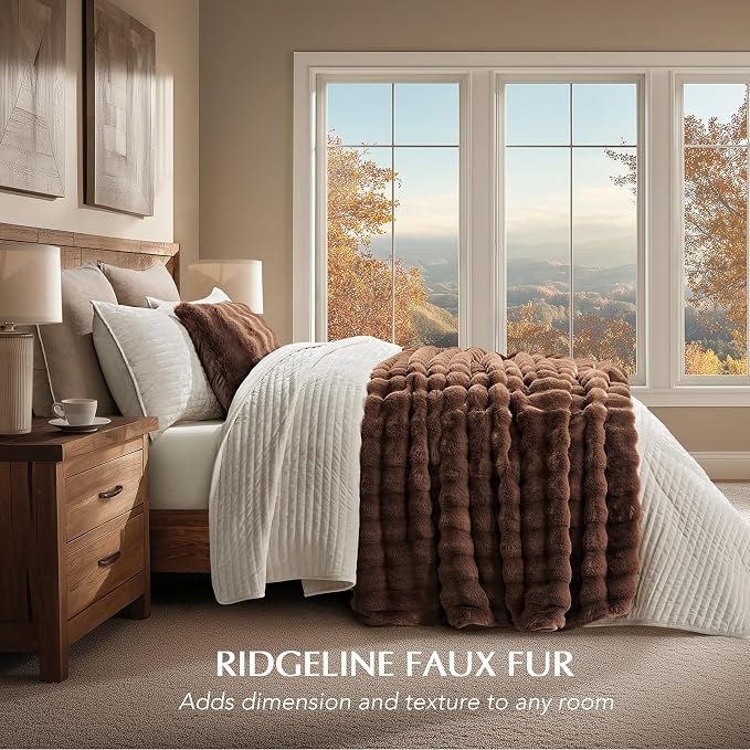 Faux Rabbit Fur Bubble Throw Blanket, 50"x60", Chestnut | Ultra Soft, Luxury Faux Rabbit Fur Throw, Thick Warm Bubble Blanket, Cozy Fluffy Reversible, for Bed, Couch, Chair, Sofa