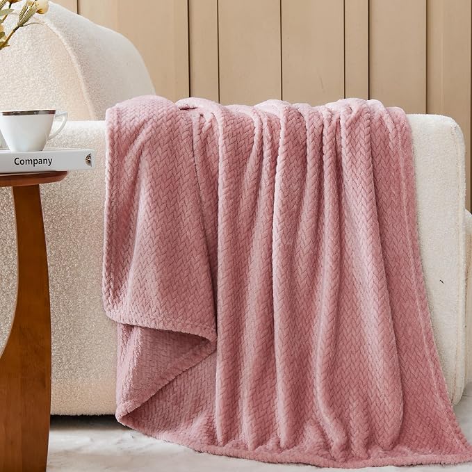 NEWCOSPLAY Fleece Leaves Pattern King Blanket, Dusty Pink, 90"x110" | Super Soft Throw Blanket, Lightweight Cozy Bed Sofa Blanket, Premium Silky Flannel Fleece, Travel Blanket for All Season Use