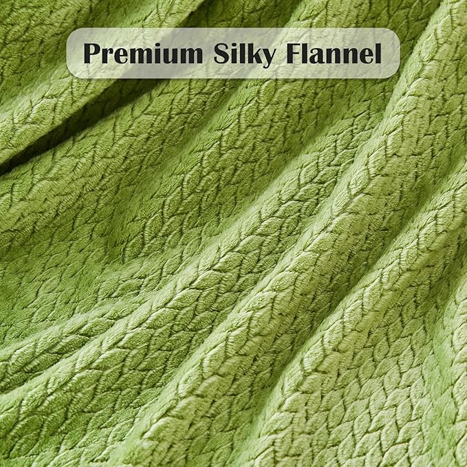 NEWCOSPLAY Fleece Leaves Pattern Throw Blanket, Green, 50"x60" | Super Soft Throw Blanket, Lightweight Cozy Bed Sofa Blanket, Premium Silky Flannel Fleece, Travel Blanket for All Season Use