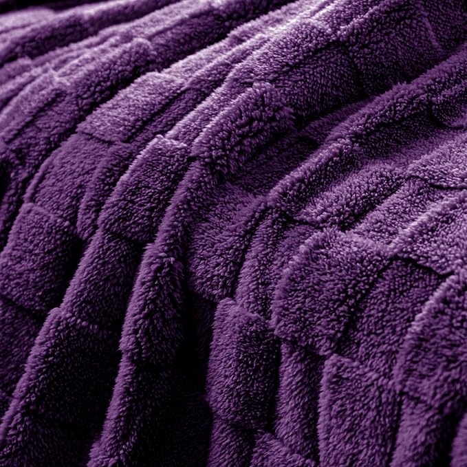 Exclusivo Mezcla 3D Checkered Fleece King Blanket for Bed, Purple | Super Soft and Cozy Fluffy Blanket, Lightweigh and Breathable Blanket for Living Room, Bedroom, Decor, All Season, 104"x90"