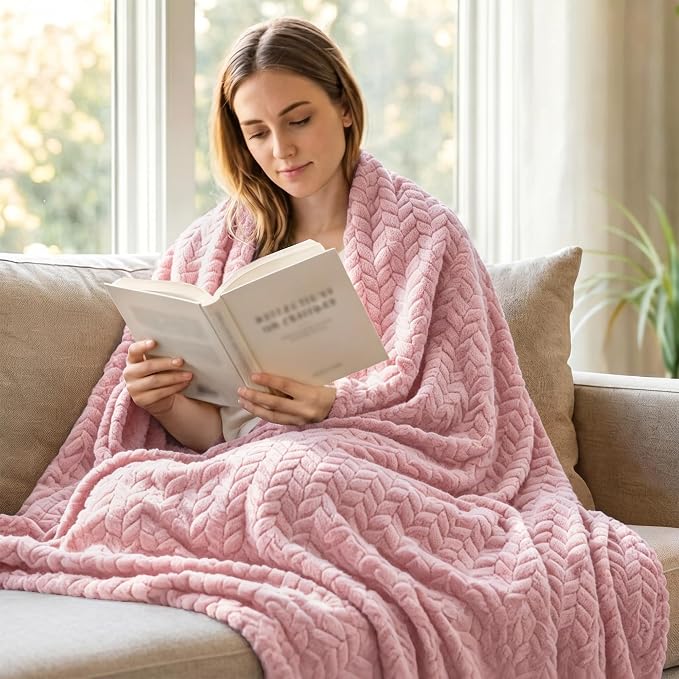 Exclusivo Mezcla Soft Fleece Bed Blanket Twin Size, 60”x80”, Pink | Cozy Fluffy Lightweight Blankets for Summer, Decorative Plush Flannel Throws for Living room, Bedroom with Leaves Pattern