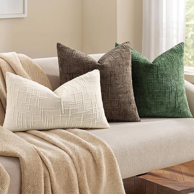 decorUhome Textured Chenille Throw Pillow Covers 20x20 Set of 2 Emerald | Fall Modern Farmhouse Soft Cozy Slubby Couch Pillow Cases Boho Decorative Pillow Cases for Bed Sofa Living Room Home Decor