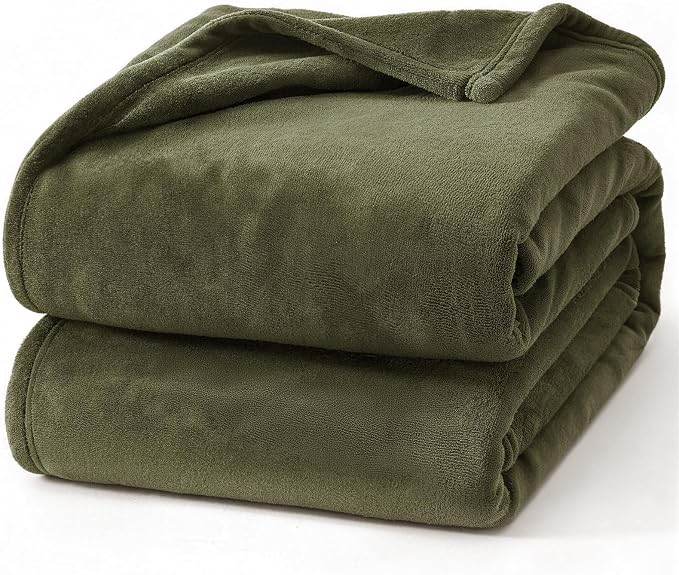 Hansleep Throw XL Moss Green Fleece Blanket, Soft Flannel Bed Blanket | Fuzzy Cozy Blanket 50x70 Inches, Multi-use for Bed, Sofa, Couch, Travel, Camping, All Season Warm Lightweight Cover