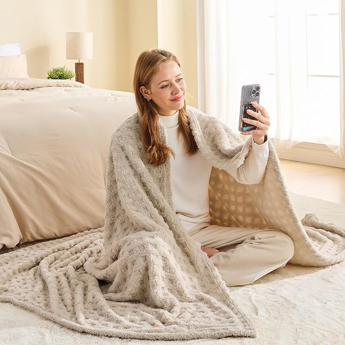 NEWCOSPLAY 3D Waffle Checkered Flannel Twin Blanket, Linen, 60"x80" | Super Soft Cute Lightweight Decorative Premium Silky Fleece Blanket for Couch Sofa Bed, Gift for Women Men, All Season Use