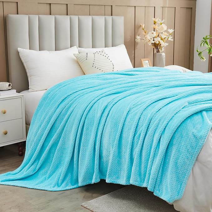 NEWCOSPLAY Fleece Leaves Pattern Twin Blanket, Turquoise, 60"x80" | Super Soft Throw Blanket, Lightweight Cozy Bed Sofa Blanket, Premium Silky Flannel Fleece, Travel Blanket for All Season Use