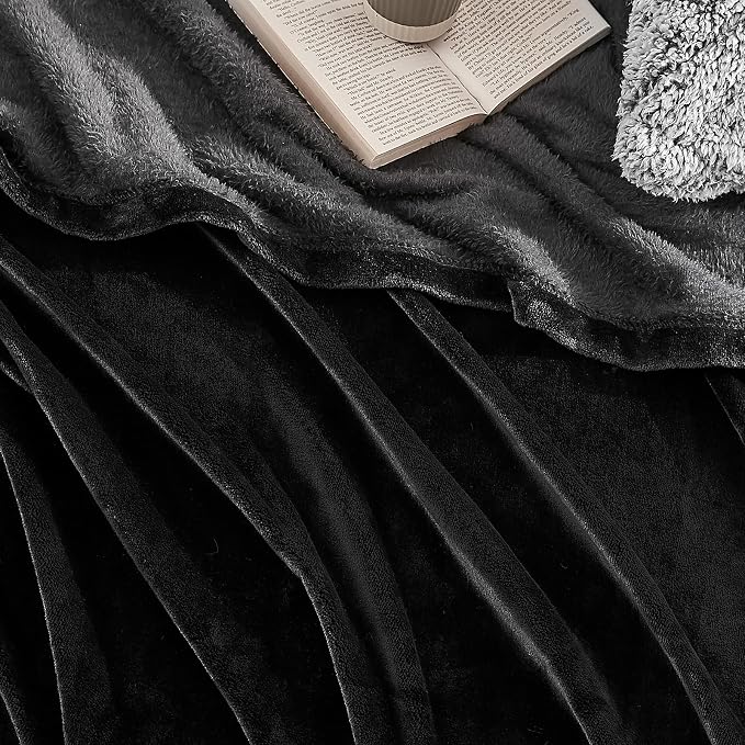 Hansleep King Black Fleece Blanket, Soft Flannel Bed Blanket | Fuzzy Cozy Blanket 90x108 Inches, Multi-use for Bed, Sofa, Couch, Travel, Camping, All Season Warm Lightweight Cover