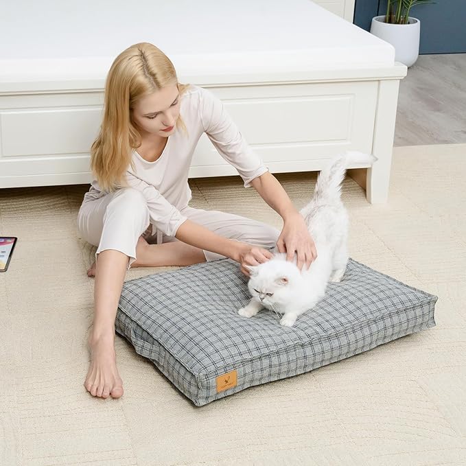 Dog Bed with Easy-Grip Handle - Shredded Memory Foam Pet Bed, Removable & Machine Washable Cover, Non-Slip Bottom, Choose from Cooling Linen or Warm Flannel Style for Dogs & Cats (Small