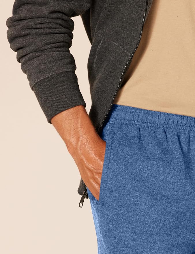 Amazon Essentials Men's Relaxed Straight Leg Fleece Open Bottom Sweatpant (Available in Big & Tall)