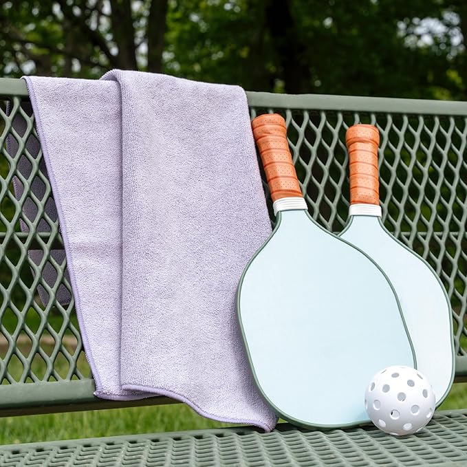 S&T INC. Microfiber Gym Towels, Yoga Towel for Home and Gym Bag, 16 Inch x 27 Inch, 3 Pack