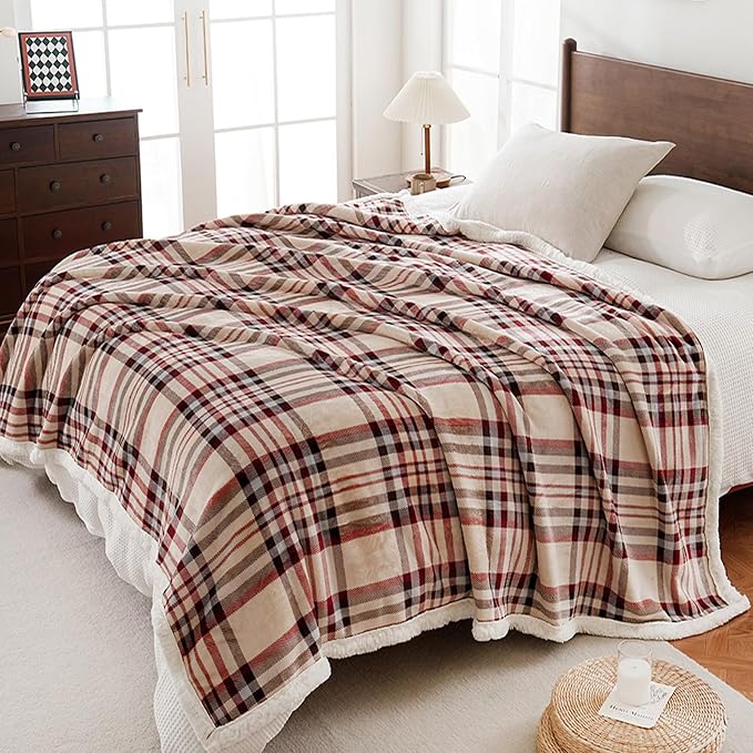 PU MEI Sherpa Fleece Throw Blanket 80" x 90" Reversible Plush Fluffy Large Big Blanket Lattice Flannel Blankets for All Season Use, Beige Stripe