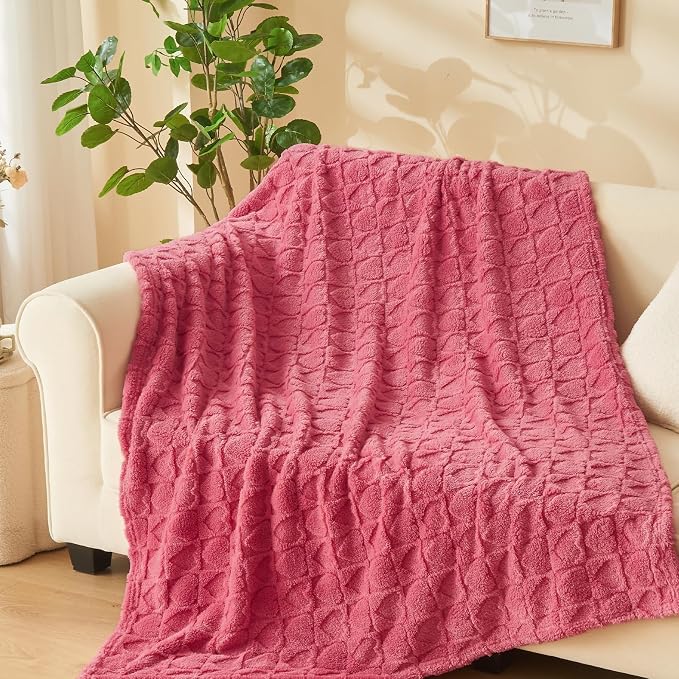 NEWCOSPLAY 3D Heart Checkered Flannel Queen Blanket, Coral Pink, 90"x90" | Super Soft Cute Lightweight Decorative Premium Silky Fleece Blanket for Couch Sofa Bed, Gift for Women Men, All Season Use