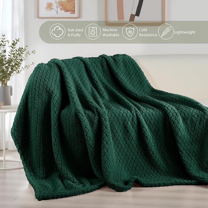 Exclusivo Mezcla Soft Fleece King Size Blanket for Bed, Forest Green | Jacquard Lightweight Cozy Bed Blanket, Breathable Decorative Fuzzy Textured All Season Use, 90x104 Inches
