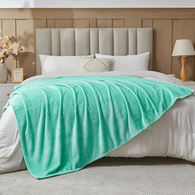 NEWCOSPLAY Fleece Leaves Pattern Queen Blanket, Aqua, 90"x90" | Super Soft Throw Blanket, Lightweight Cozy Bed Sofa Blanket, Premium Silky Flannel Fleece, Travel Blanket for All Season Use