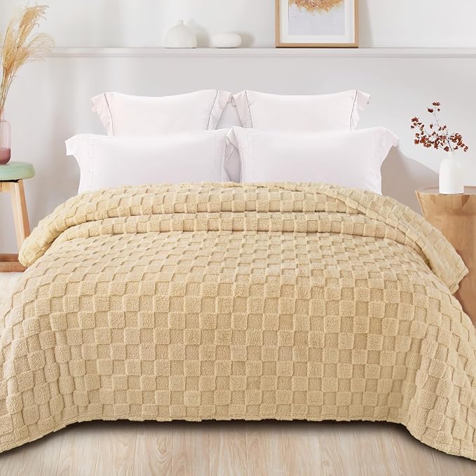 Exclusivo Mezcla 3D Checkered Fleece Queen Blanket for Bed, Camel | Super Soft and Cozy Fluffy Blanket, Lightweight, Breathable, Decorative Blanket for Living Room, Bedroom, All Season, 90"x90"
