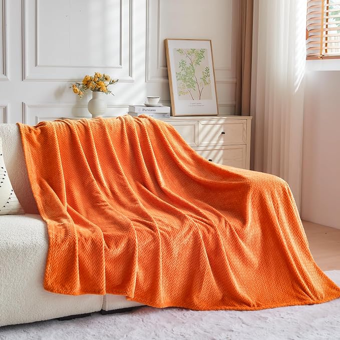 NEWCOSPLAY Fleece Leaves Pattern King Blanket, Orange, 90"x110" | Super Soft Throw Blanket, Lightweight Cozy Bed Sofa Blanket, Premium Silky Flannel Fleece, Travel Blanket for All Season Use