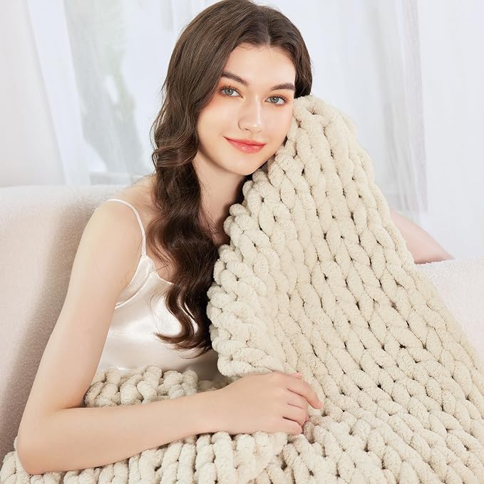 Chunky Knit Blanket Throw for Couch, 40"x50" Chunky Yarn Knitted Blankets | 100% Hand Knit Thick Chenille, Soft Breathable for Bed, Sofa, Home Decor, Cozy Gifts for Women Friends, Ivory