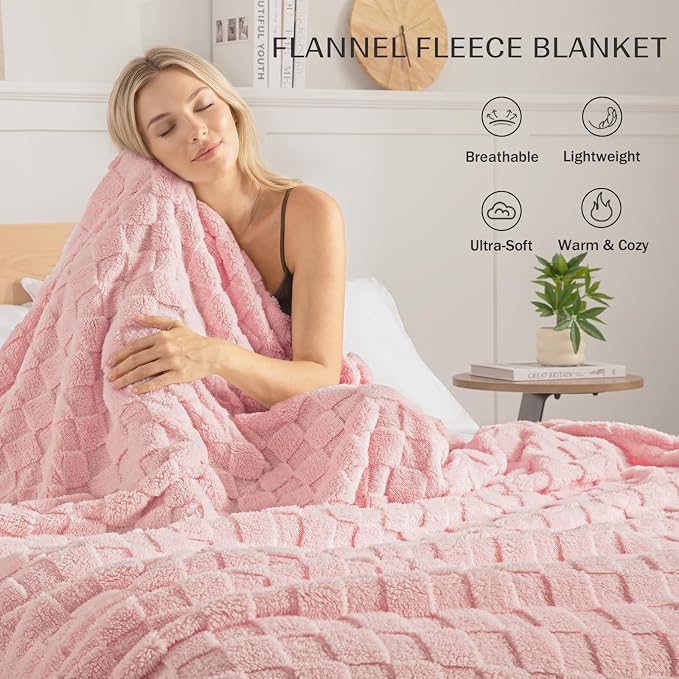 Exclusivo Mezcla 3D Checkered Fleece Queen Blanket for Bed, Pink | Super Soft and Cozy Fluffy Blanket, Lightweight, Breathable, Decorative Blanket for Living Room, Bedroom, All Season, 90"x90"