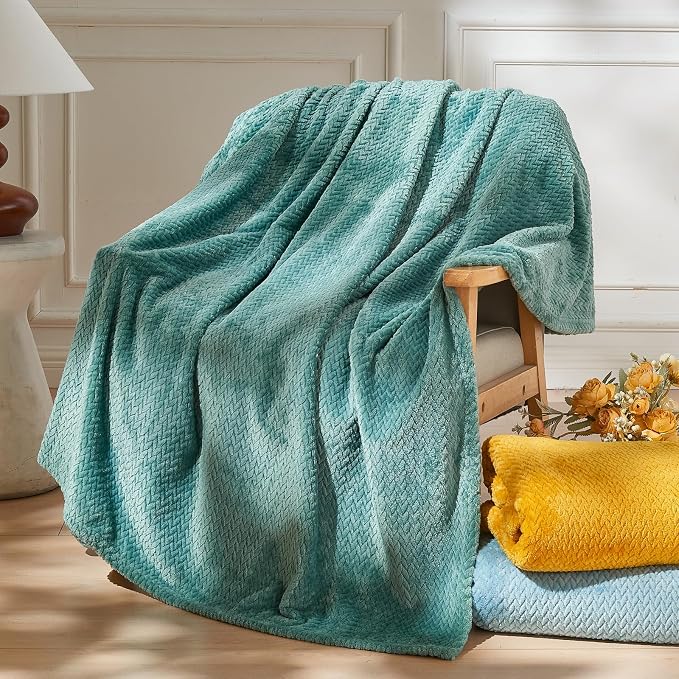 NEWCOSPLAY Fleece Leaves Pattern Twin Blanket, Light Teal, 60"x80" | Super Soft Throw Blanket, Lightweight Cozy Bed Sofa Blanket, Premium Silky Flannel Fleece, Travel Blanket for All Season Use