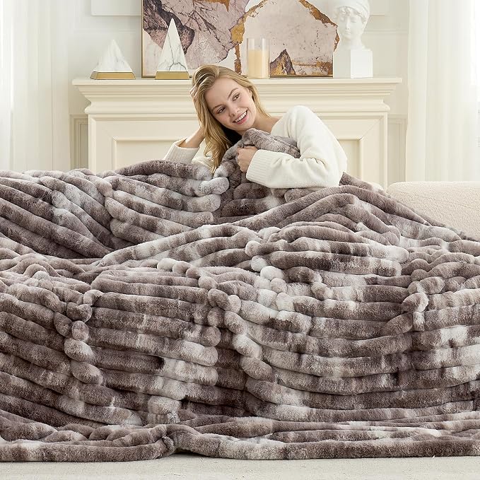 Cozy Bliss Faux Fur Throw Blanket for Couch, Cozy Warm Plush Striped Blanket for Sofa Bedroom Living Room, 108 * 90 Inches Tie-dye Grey
