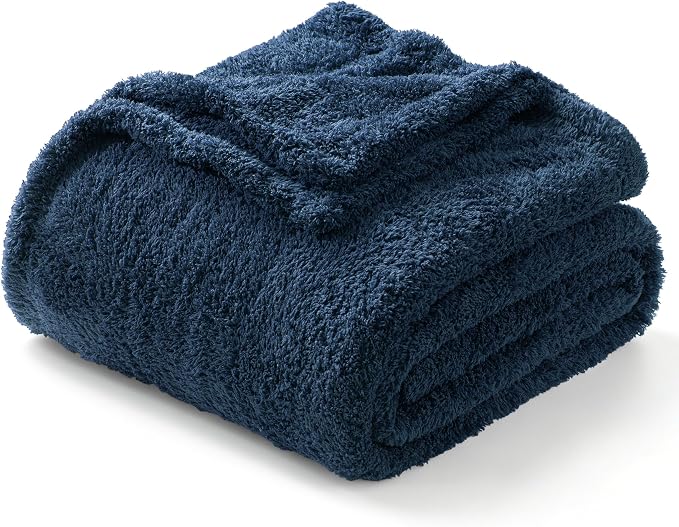 Exclusivo Mezcla Fleece Bed Blankets King Size for Bed, 90" x 104" | Super Soft and Cozy Fluffy Blanket for Women, Lightweight and Fuzzy Large Blanket for Bedroom , All Season, Navy Blue