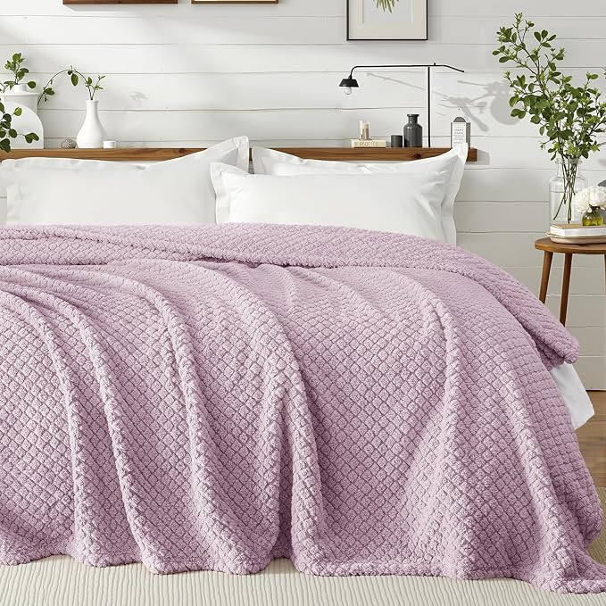 Exclusivo Mezcla Soft Fleece King Size Blanket for Bed, Lilac Purple | Jacquard Lightweight Cozy Bed Blanket, Breathable Decorative Fuzzy Textured All Season Use, 90x104 Inches