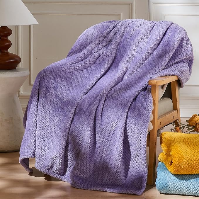 NEWCOSPLAY Fleece Leaves Pattern Queen Blanket, Lavender, 90"x90" | Super Soft Throw Blanket, Lightweight Cozy Bed Sofa Blanket, Premium Silky Flannel Fleece, Travel Blanket for All Season Use
