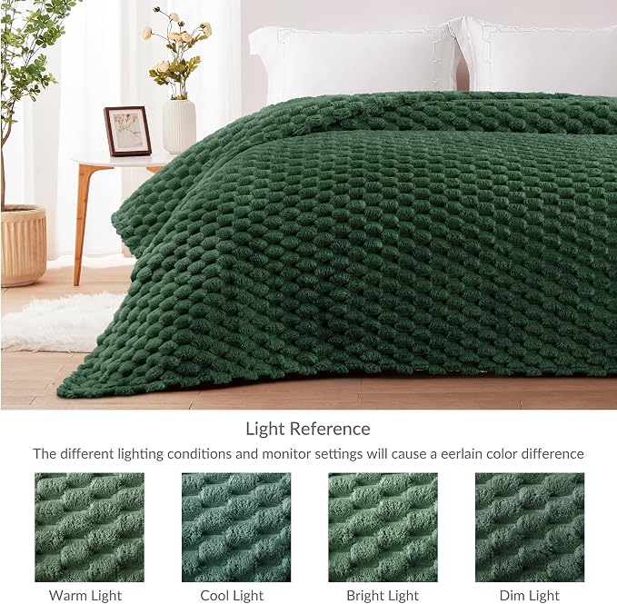 Whale Flotilla Soft Fleece King Size Bed Blanket 3D Jacquard, Emerald Green | Lightweight Breathable Coverlet Bedspread for All Seasons, Super Cozy Plush Fluffy Fuzzy Decorative Blanket for Bed, 90"x104"