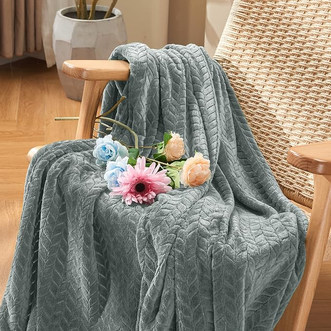 inhand Grey Fleece Twin Blanket, Super Soft Flannel Cozy Blankets for Adults, Lightweight Leaves Pattern Fuzzy Blanket for Couch Sofa Bed Office, Warm Plush Blankets for All Season, 60x90 Inches