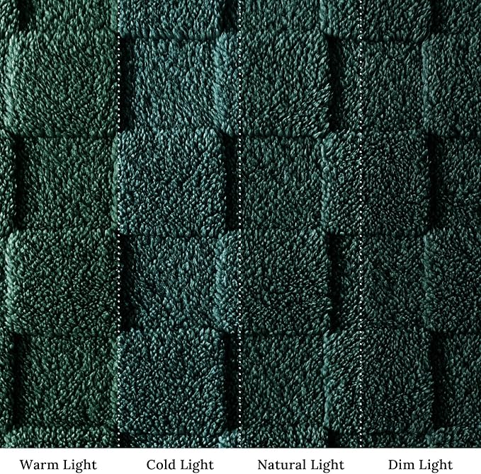 Exclusivo Mezcla 3D Checkered Fleece Queen Blanket for Bed, Green | Super Soft and Cozy Fluffy Blanket, Lightweight, Breathable, Decorative Blanket for Living Room, Bedroom, All Season, 90"x90"