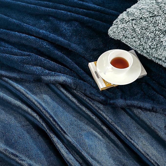 Hansleep Full Navy Blue Fleece Blanket, Soft Flannel Bed Blanket | Fuzzy Cozy Blanket 84x90 Inches, Multi-use for Bed, Sofa, Couch, Travel, Camping, All Season Warm Lightweight Cover