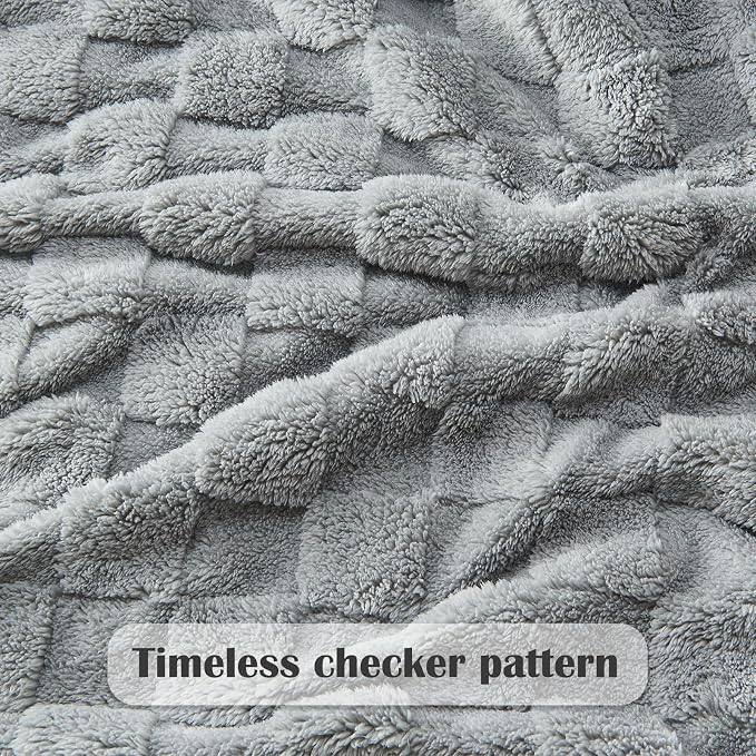 NEWCOSPLAY 3D Checkered Flannel Twin Blanket, Grey Checkered, 60"x80" | Super Soft Cute Lightweight Decorative Premium Silky Fleece Blanket for Couch Sofa Bed, Gift for Women Men, All Season Use