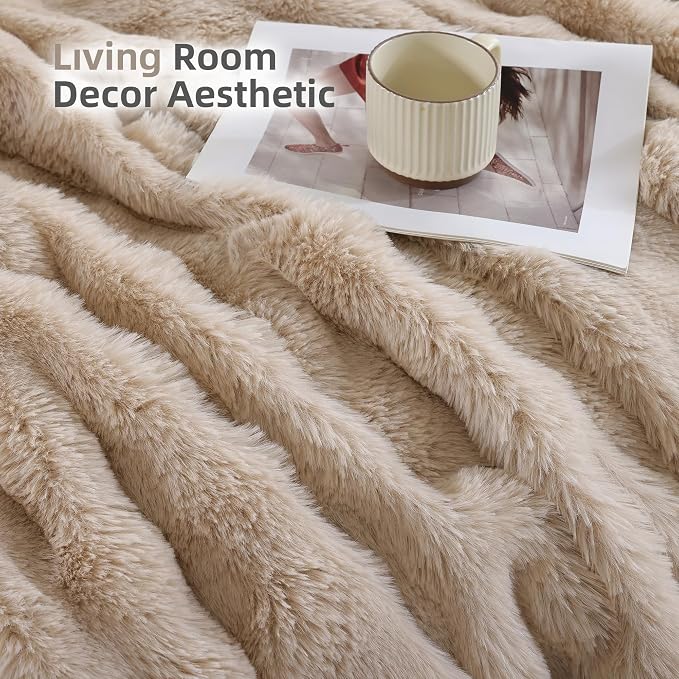 Faux Rabbit Fur Throw for Couch - Linen Bubble Blanket 50"x60" | Fluffy Plush Fuzzy Throw for Sofa & Bed, Super Soft Cozy Comfrt Blanket, Luxury Aesthetic Linen Decor Gift for Women