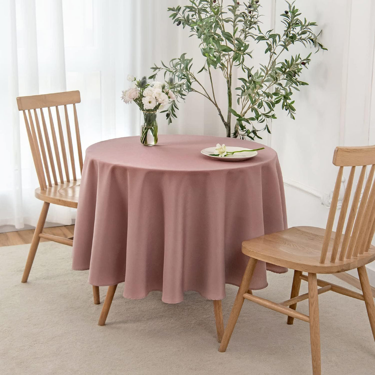 Round Linen Looking Textured Tablecloth Spill-Proof Wrinkle Free Soft Jacquard Table Cloth for Circular Table Cover, for Dining Room Buffet Banquet Parties Holiday Dinner, 70 Inch Dusty Pink