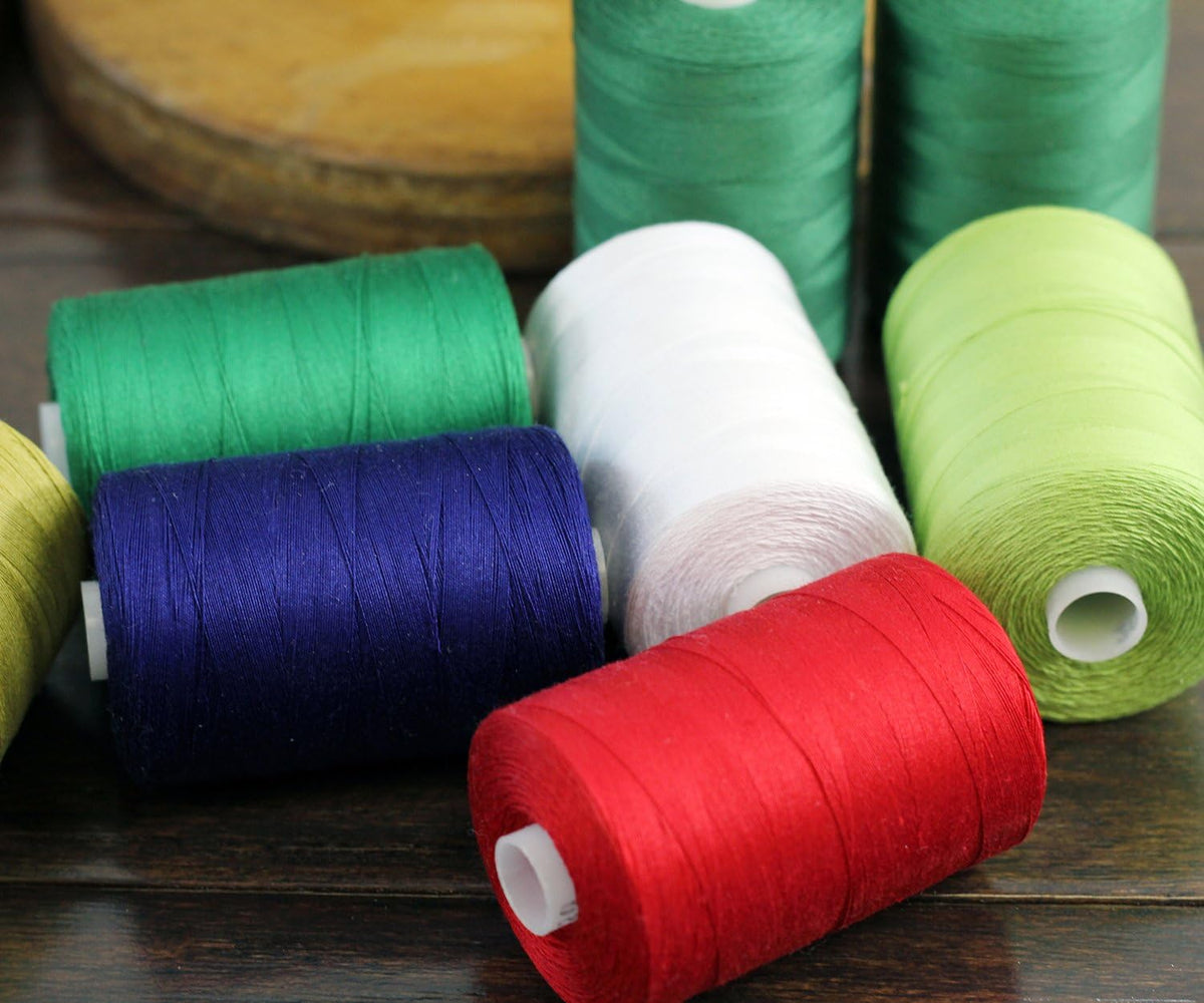 Cotton Quilting Thread, 1000M 50/3, Pink 903 | Long staple cotton thread for quilting, sewing and serging. Low-lint, smooth thread for clean stitches and strong seams.