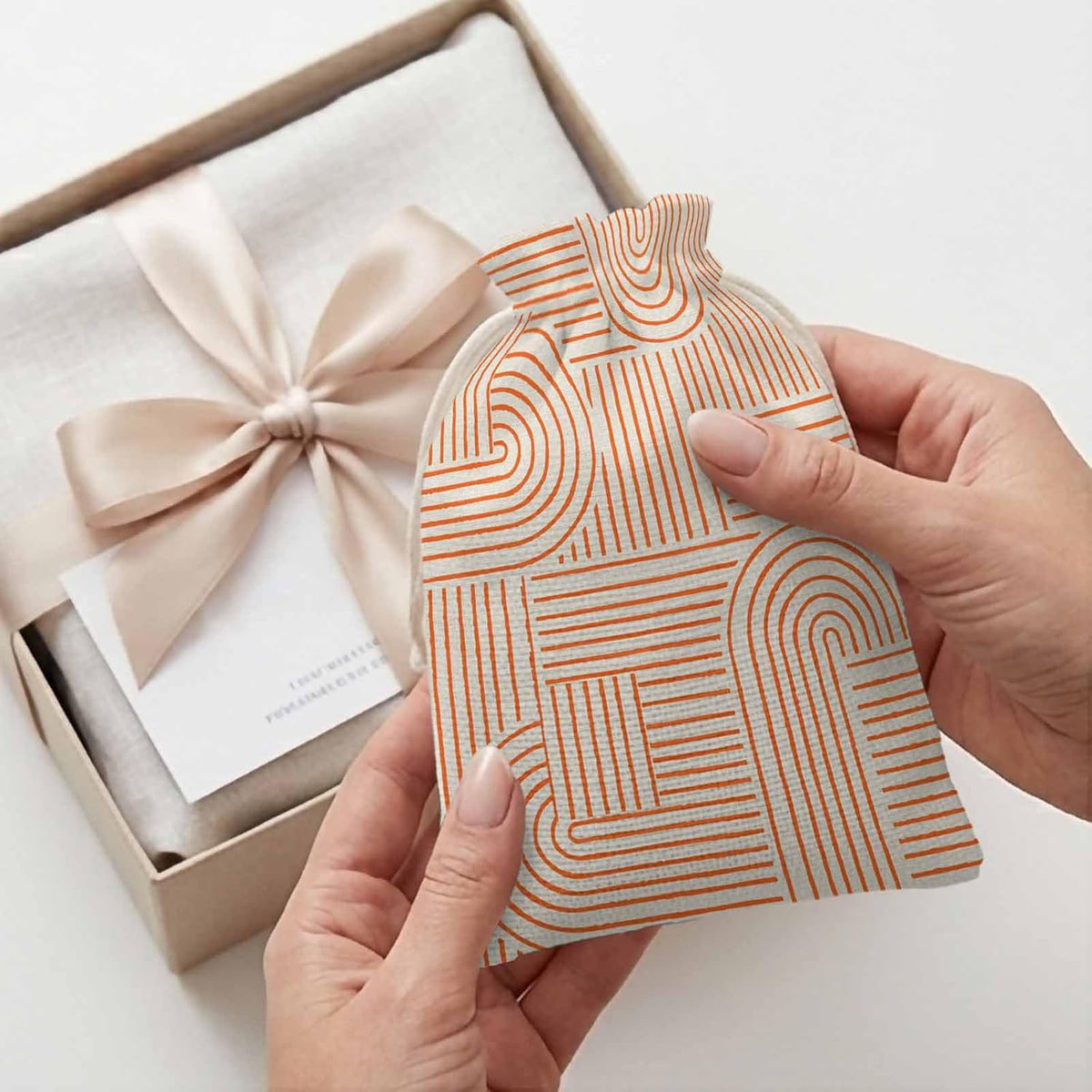 Victoroes Peach Arches Drawstring Gift Bags 10 Pcs 5" x 7" Small Coral Lines Soft Edges Gift Bag Reusable Fabric Wrap Bags for Wedding Party Birthday Holiday